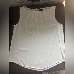 Worthington Ivory Sleeveless Blouse
